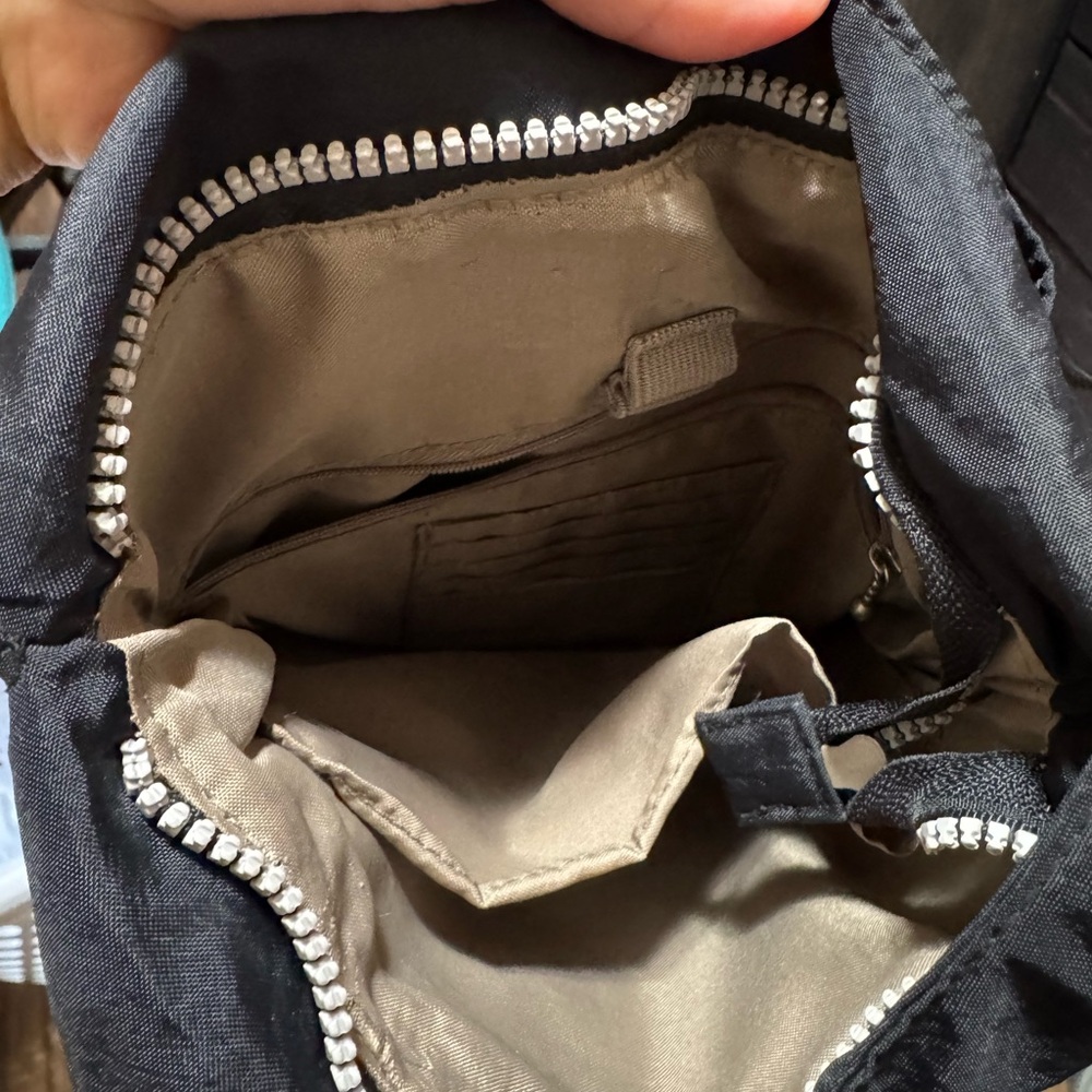 Baggallini Black Crossbody Bag - Picture 3 of 7